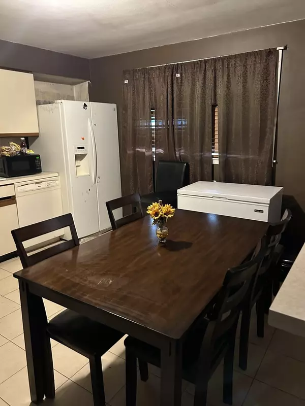 Chicago Heights, IL 60411,639 Coolidge Street