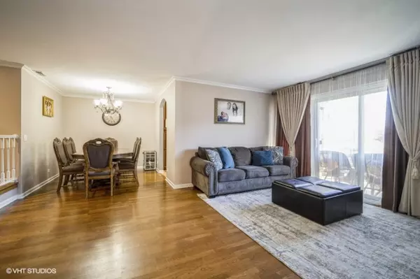 Vernon Hills, IL 60061,1413 Sutton Court #110