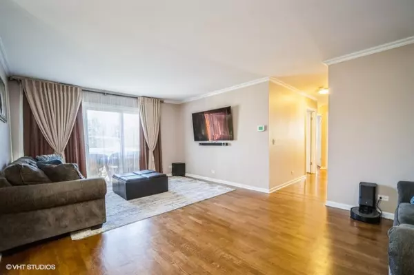 Vernon Hills, IL 60061,1413 Sutton Court #110