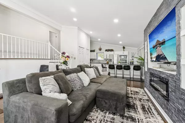 Palatine, IL 60067,122 W HELEN Road