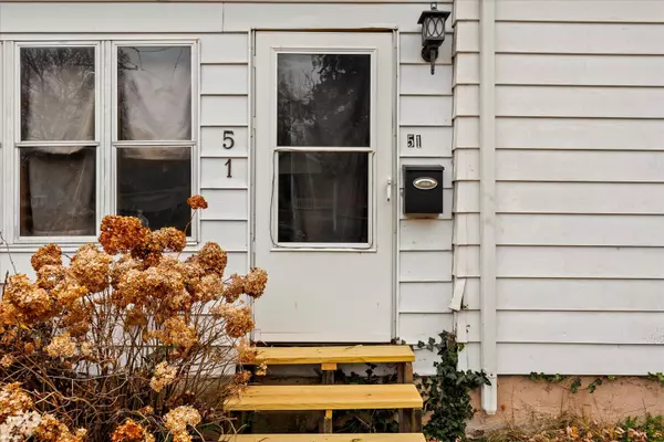 Champaign, IL 61820,51 E Bradley Avenue