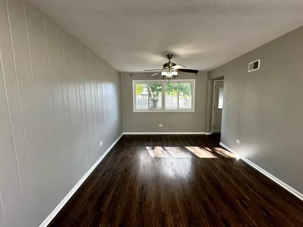 South Holland, IL 60473,1229 E 165TH Place