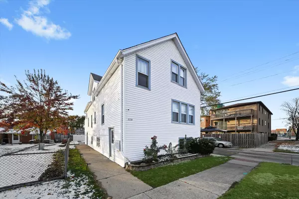 2334 N 74th Avenue #2, Elmwood Park, IL 60707