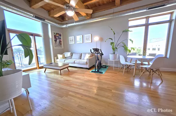 Chicago, IL 60622,500 N Damen Avenue #401