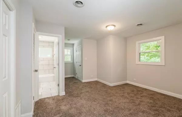 Park Forest, IL 60466,353 Suwanee Street