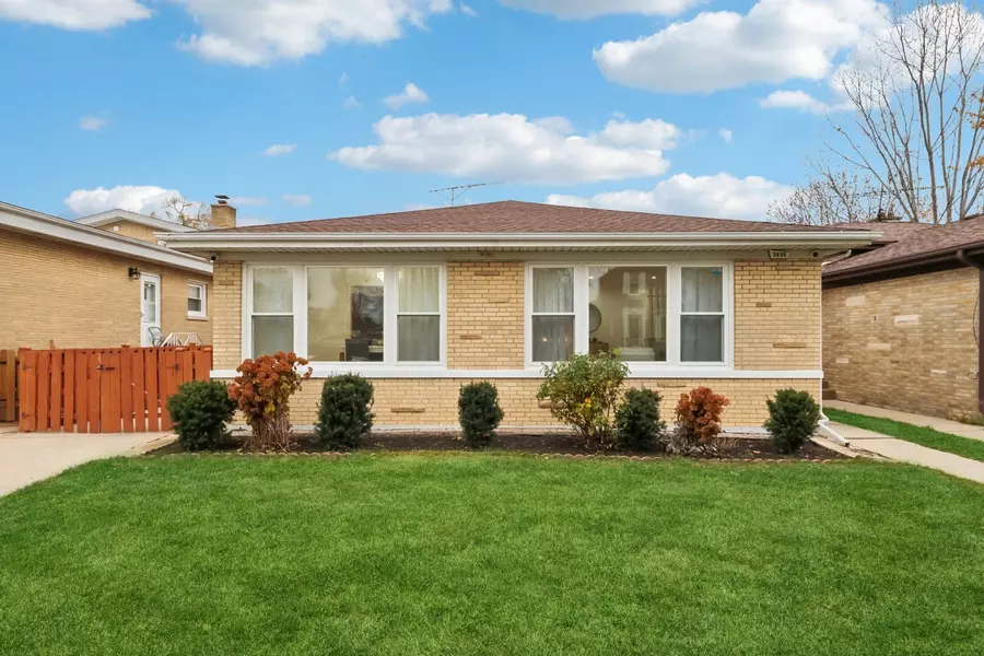 3836 W Estes Avenue, Lincolnwood, IL 60712