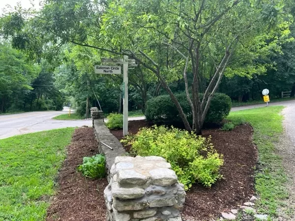 Barrington Hills, IL 60010,373 N Bateman Circle