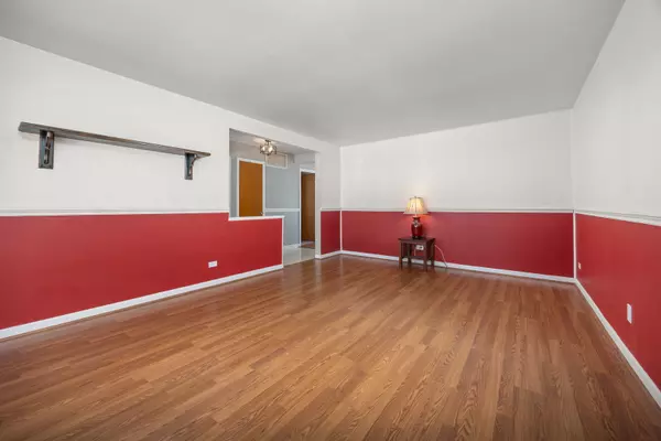 Elk Grove Village, IL 60007,241 Pleasant Drive