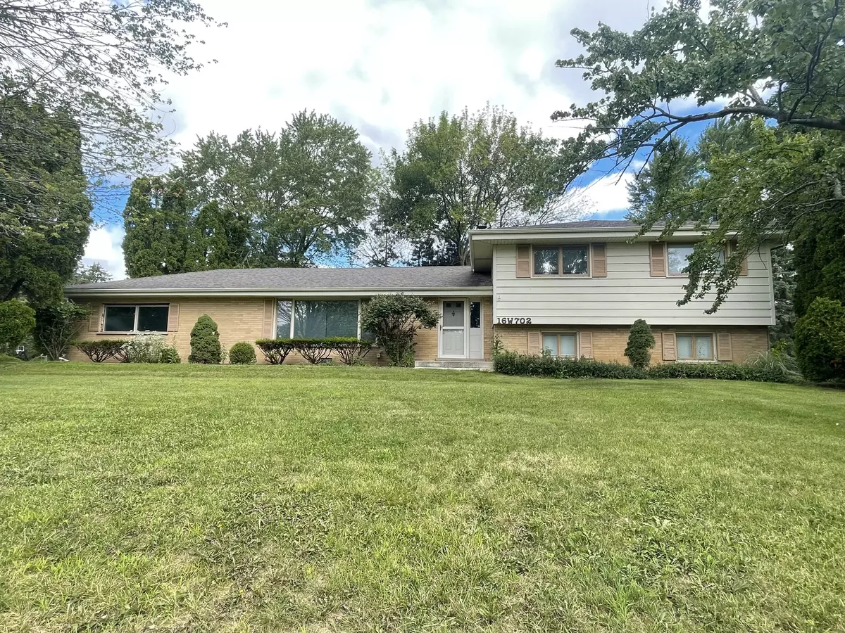 Willowbrook, IL 60527,Address not disclosed