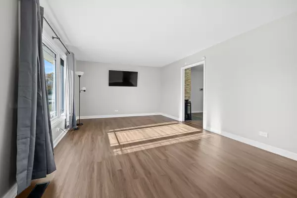 Hoffman Estates, IL 60169,1320 Hassell Road