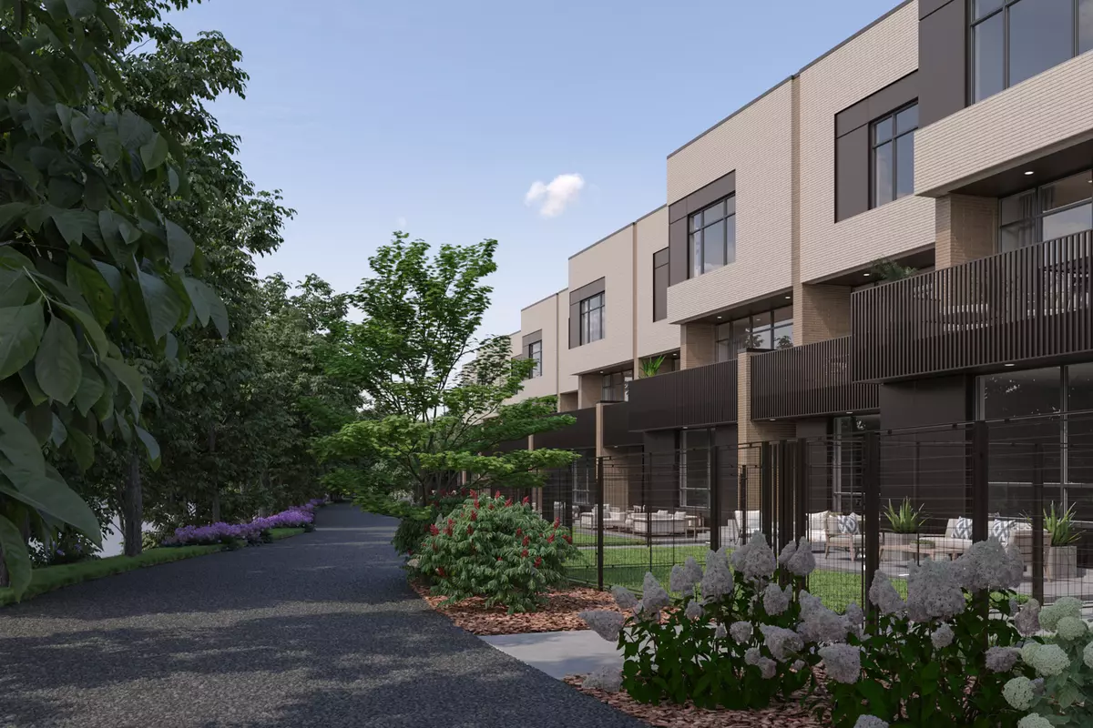 Chicago, IL 60618,2235 W Oakdale Avenue #21-B