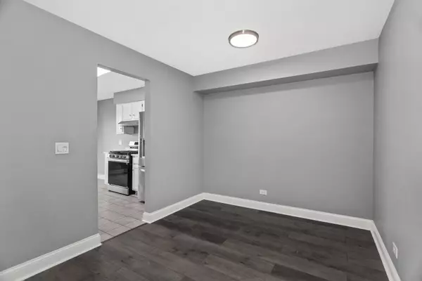 Woodridge, IL 60517,7020 ANDOVER Court #102