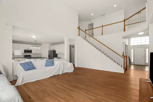 Bolingbrook, IL 60490,282 Crabapple Street