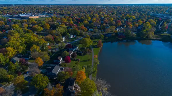 Palatine, IL 60067,1057 W Peregrine Drive