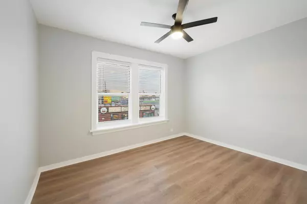 Chicago, IL 60651,3966 W Grand Avenue #2F