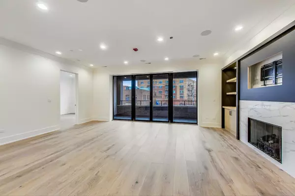 Chicago, IL 60625,4920 N Lincoln Avenue #4N