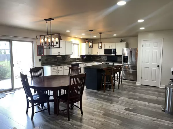 Joliet, IL 60431,806 Treesdale Way