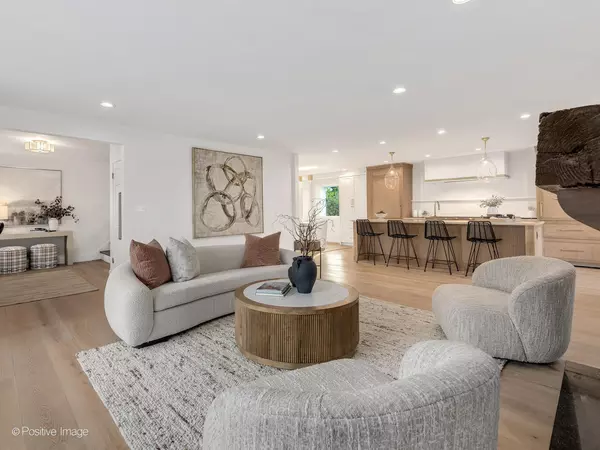 Hinsdale, IL 60521,140 N Quincy Street