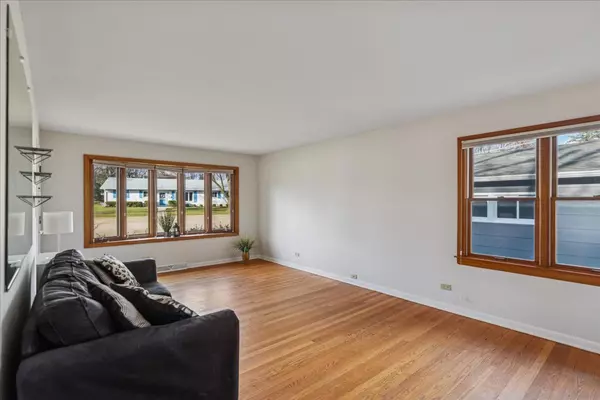 Mundelein, IL 60060,281 N Shaddle Avenue