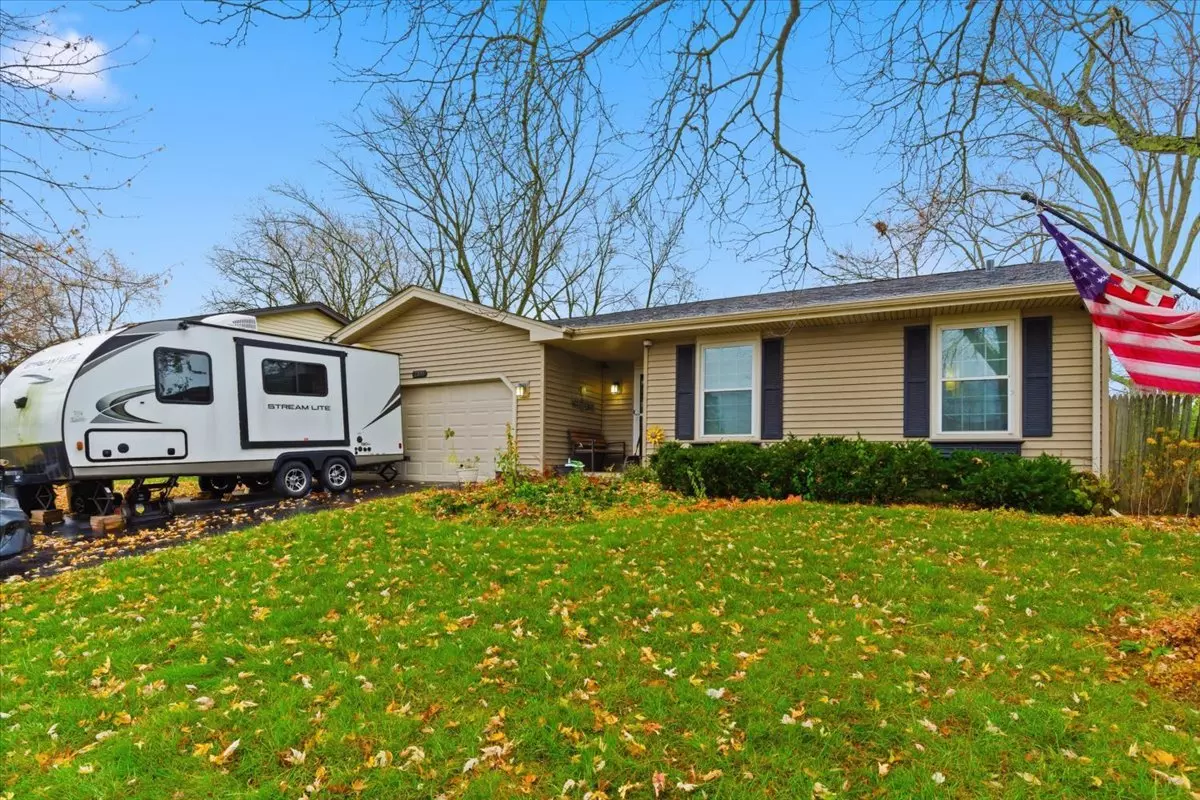 Lindenhurst, IL 60046,2105 Sprucewood Lane