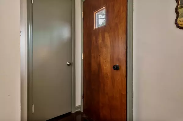 Rockford, IL 61103,912 King Street