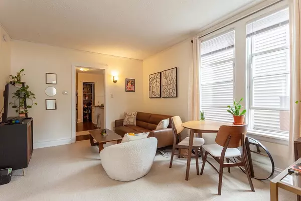 Chicago, IL 60657,1247 W Wellington Street #1R