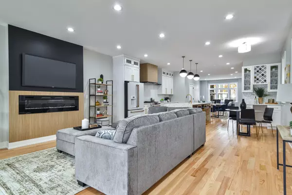 Chicago, IL 60625,4602 N Springfield Avenue