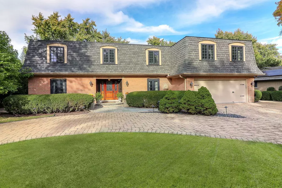 39 Mockingbird Lane, Oak Brook, IL 60523