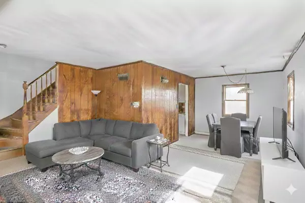 Glen Ellyn, IL 60137,1623 Sawyer Avenue