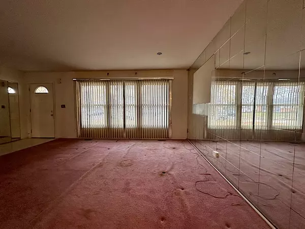 Hanover Park, IL 60133,7777 Ramsgate S Circle