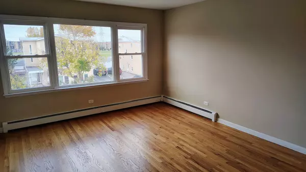 Mount Prospect, IL 60056,539 Ida Court #2