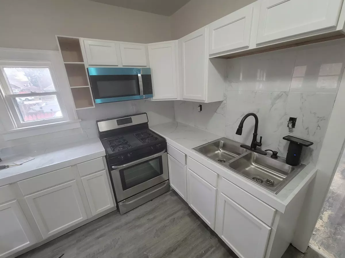 Aurora, IL 60505,550 5th Avenue