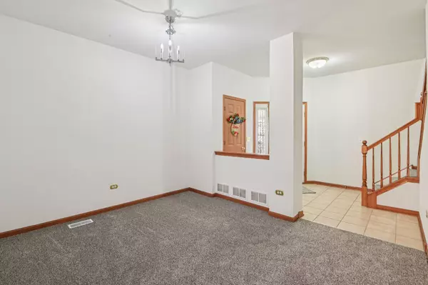 Aurora, IL 60502,354 Vaughn Circle