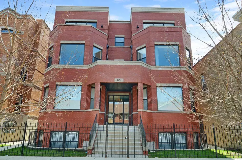 Chicago, IL 60622,2151 W Evergreen Avenue #103
