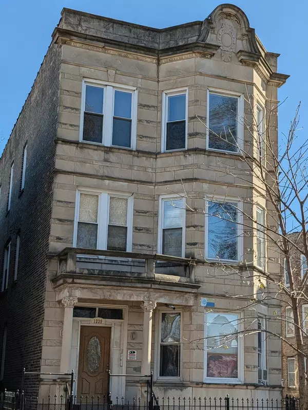 1239 S SPAULDING Avenue, Chicago, IL 60623