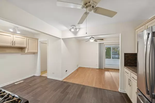 Lombard, IL 60148,21W225 Coronet Road