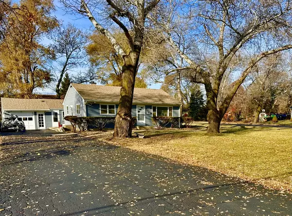 Aurora, IL 60506,Address not disclosed