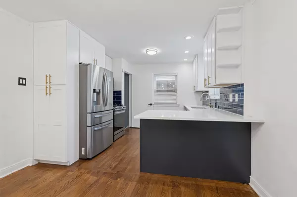 Chicago, IL 60628,Address not disclosed