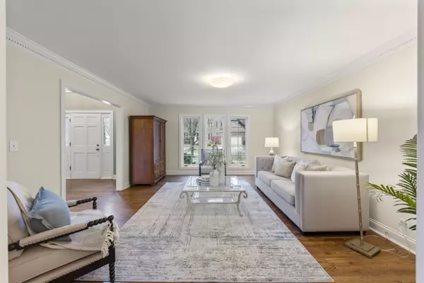 Woodridge, IL 60517,6441 Bobby Jones Lane