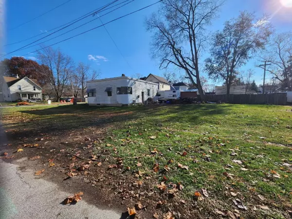 Pontiac, IL 61764,945 N Mill Street