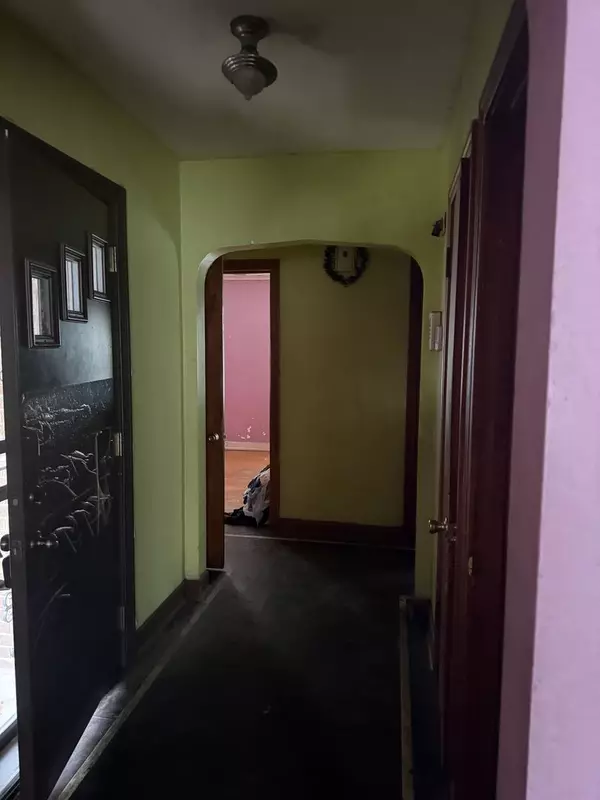 Riverdale, IL 60827,13829 S State Street