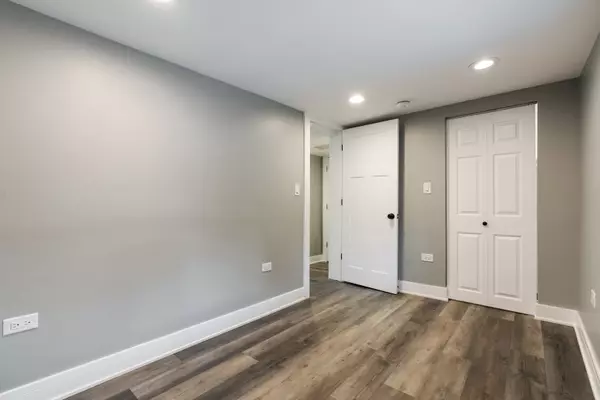 Chicago, IL 60625,4624 N Springfield Avenue #1