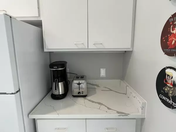 Oak Park, IL 60302,433 Wisconsin Avenue #3