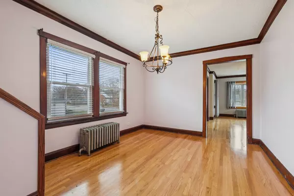 Homewood, IL 60430,1321 Ridge Road