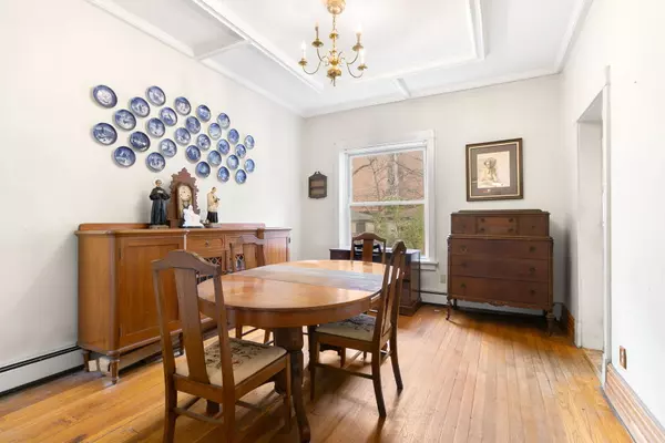 Chicago, IL 60615,5232 S Greenwood Avenue