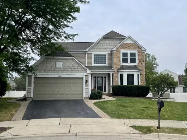 2205 Clipper Court, Elgin, IL 60123