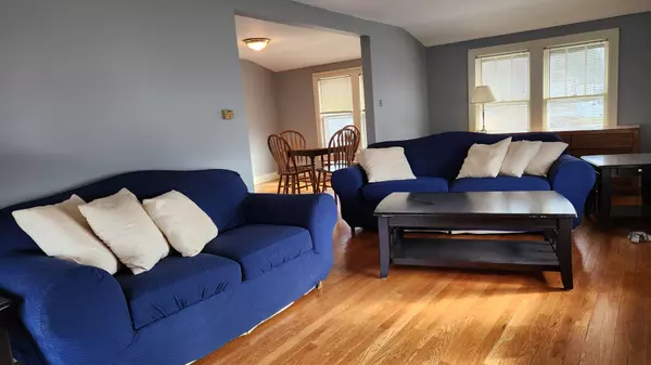 Wauconda, IL 60084,228 Church Street #1