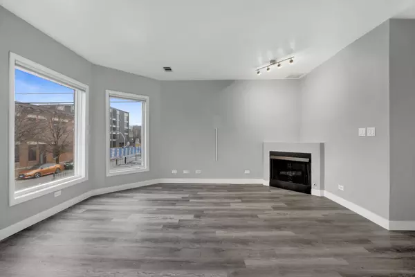 Chicago, IL 60612,2413 W Polk Street #2