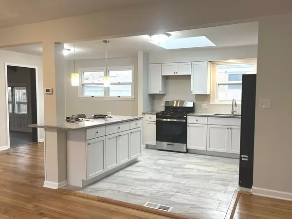 Matteson, IL 60443,3844 214th Place