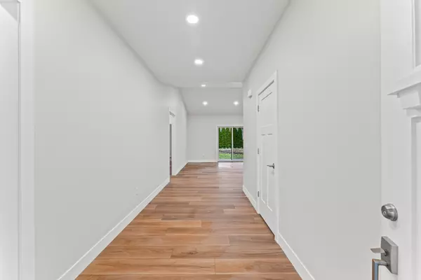 St. Joseph, IL 61873,404 E Sherman Street